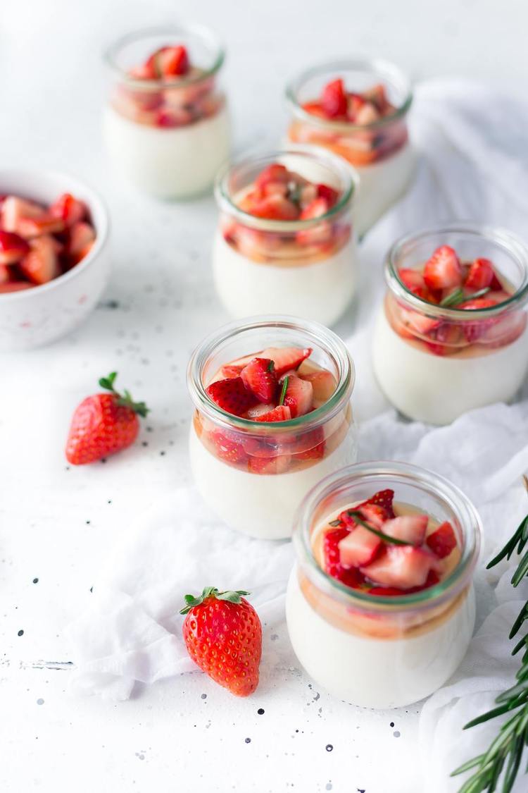 Parfait Recipe - Strawberry Greek Yogurt Parfait with Honey
